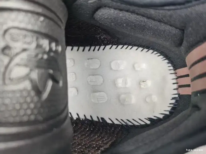 hype MX Oat Adidas Boost Black V2 Yeezy 350 GW3774 0620